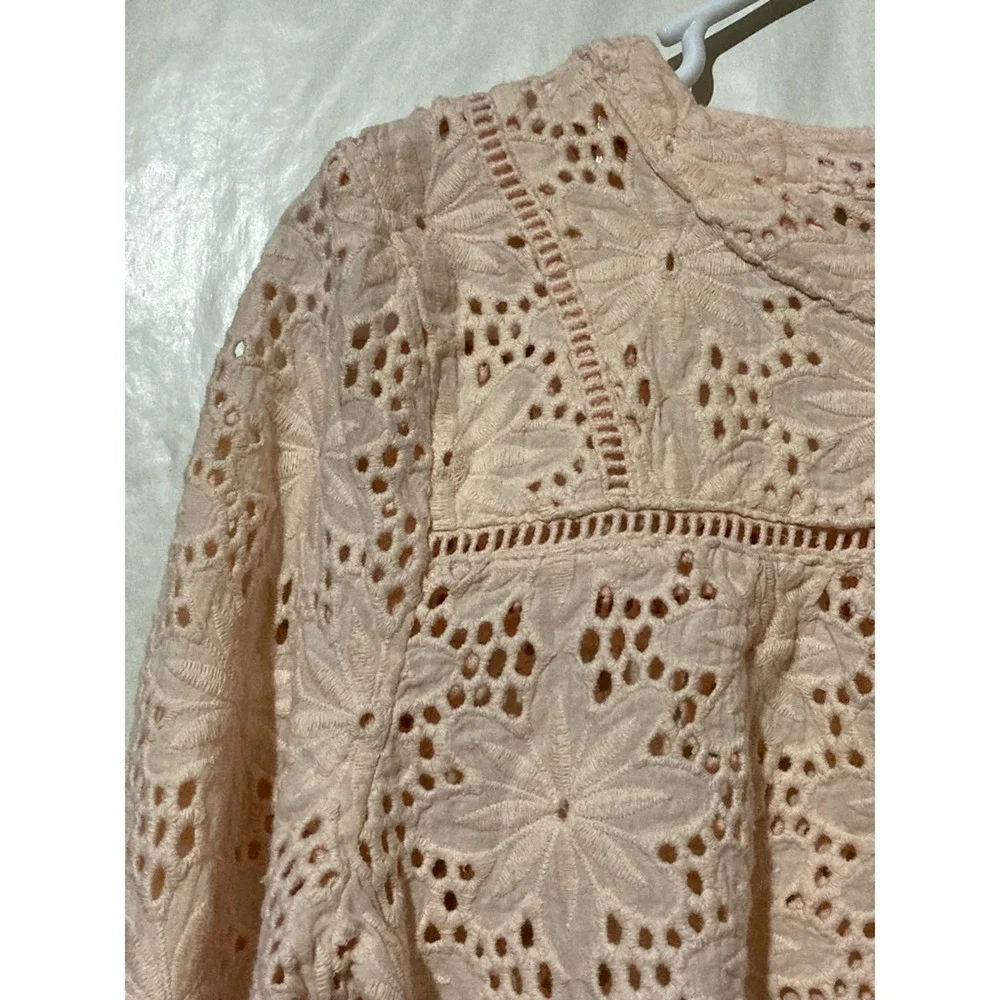Laffaire‎ Womens Casual Top Pink Eyelet Floral Long Sleeve Jewel Neck M